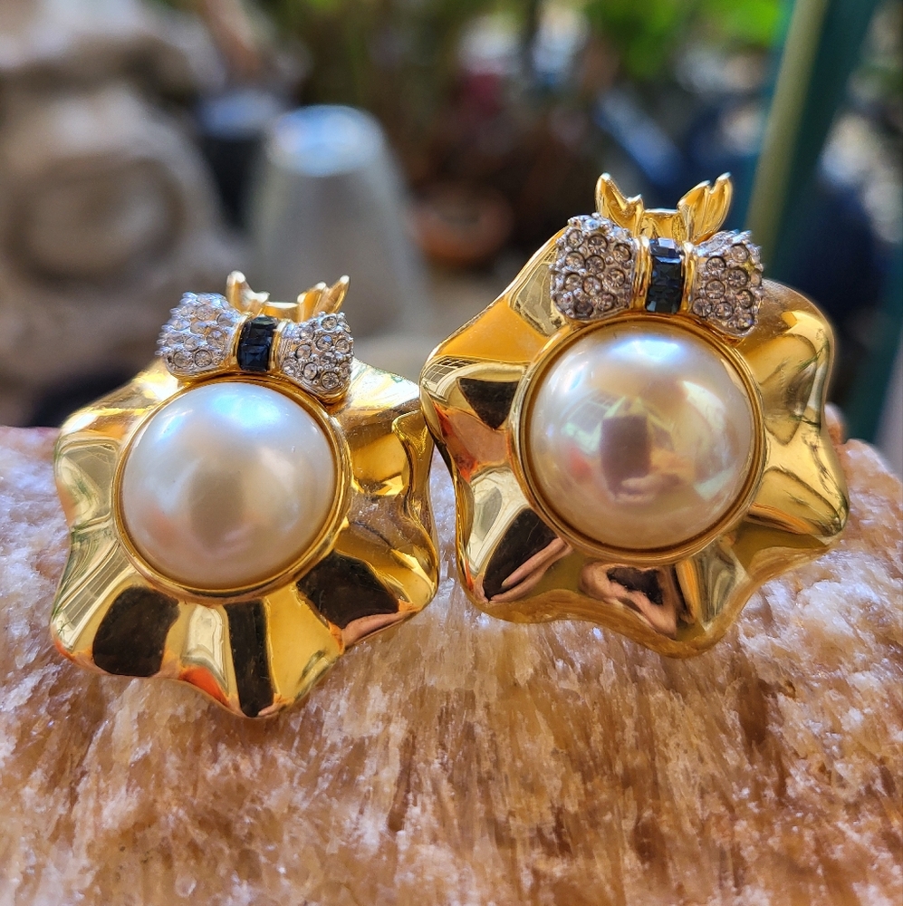 Vintage mabe pearl earrings